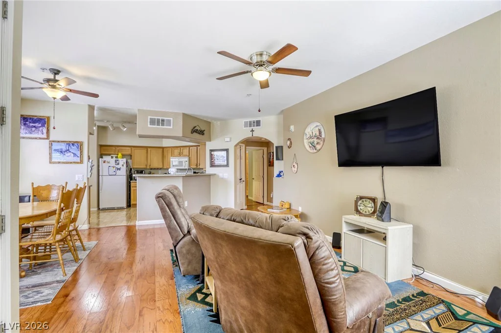 3975 Hualapai, Las Vegas, NV 89129