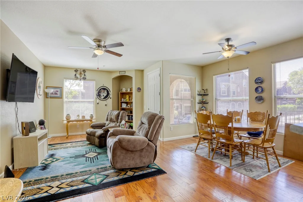 3975 Hualapai, Las Vegas, NV 89129