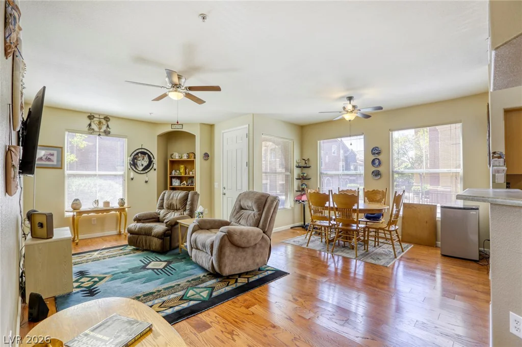 3975 Hualapai, Las Vegas, NV 89129