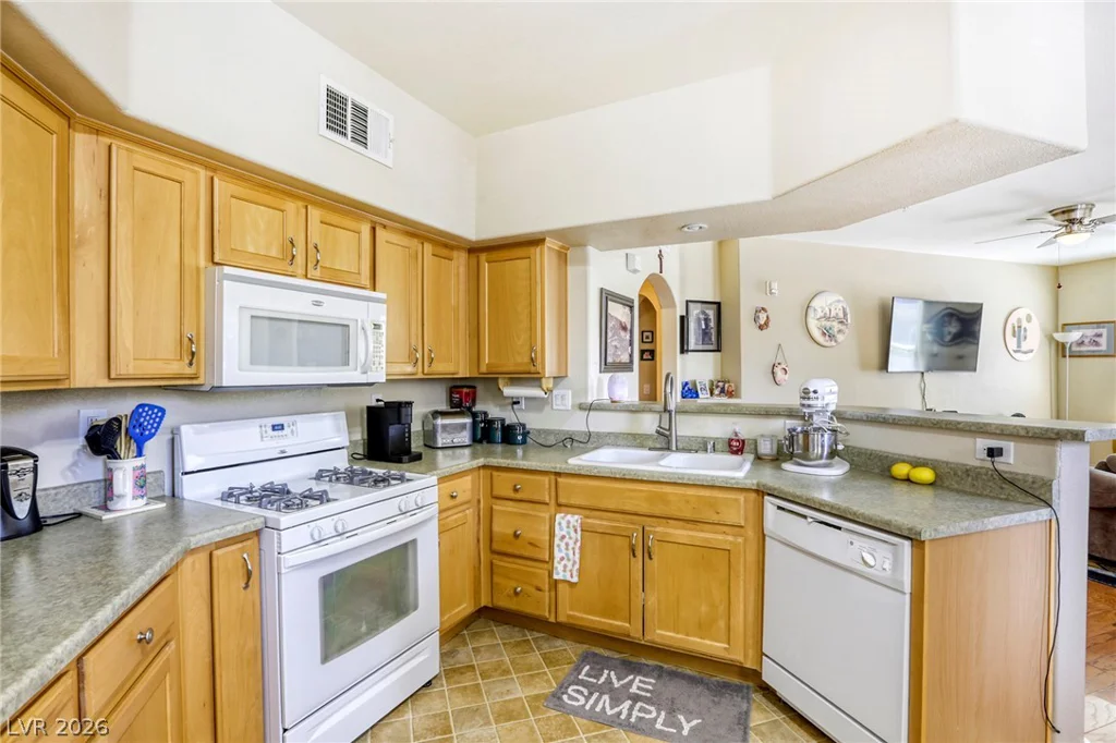 3975 Hualapai, Las Vegas, NV 89129