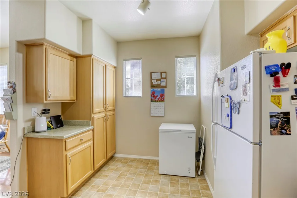 3975 Hualapai, Las Vegas, NV 89129