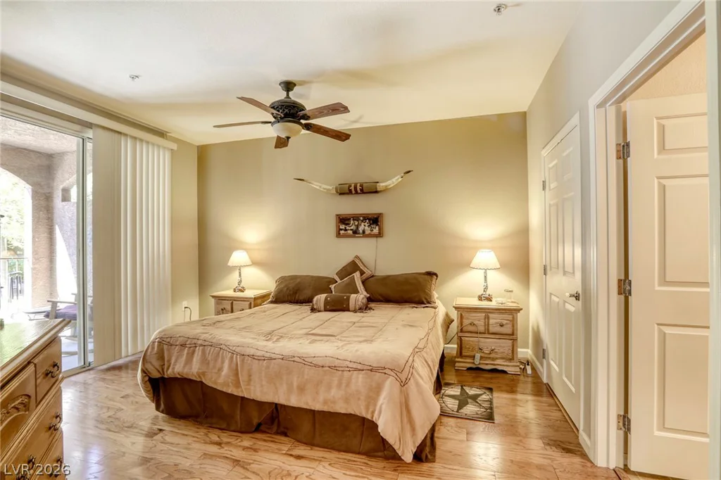 3975 Hualapai, Las Vegas, NV 89129