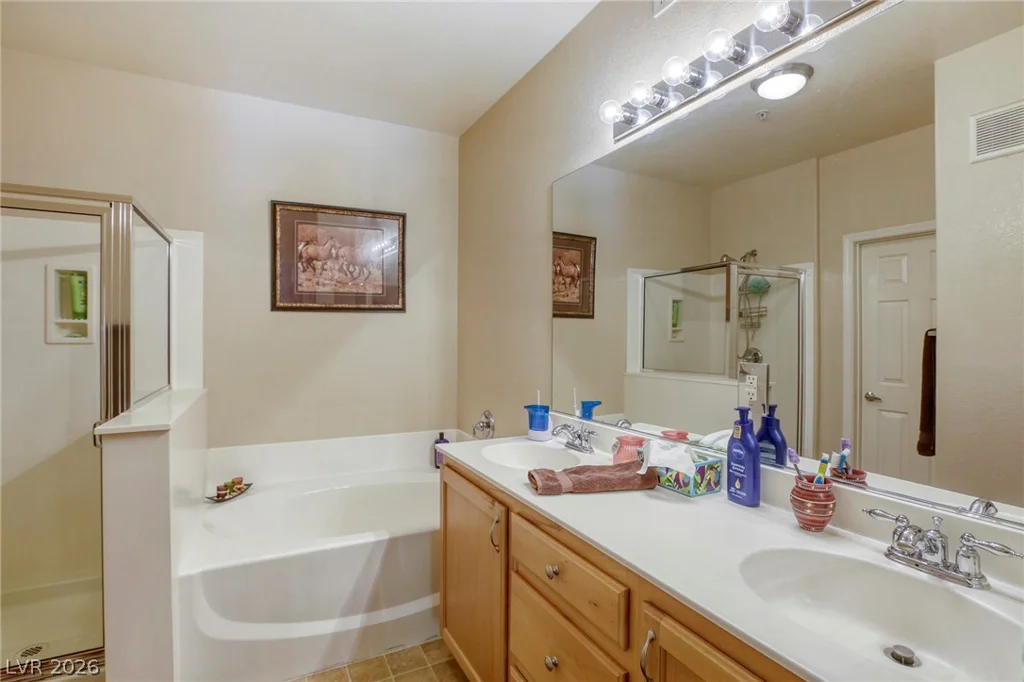 3975 Hualapai, Las Vegas, NV 89129