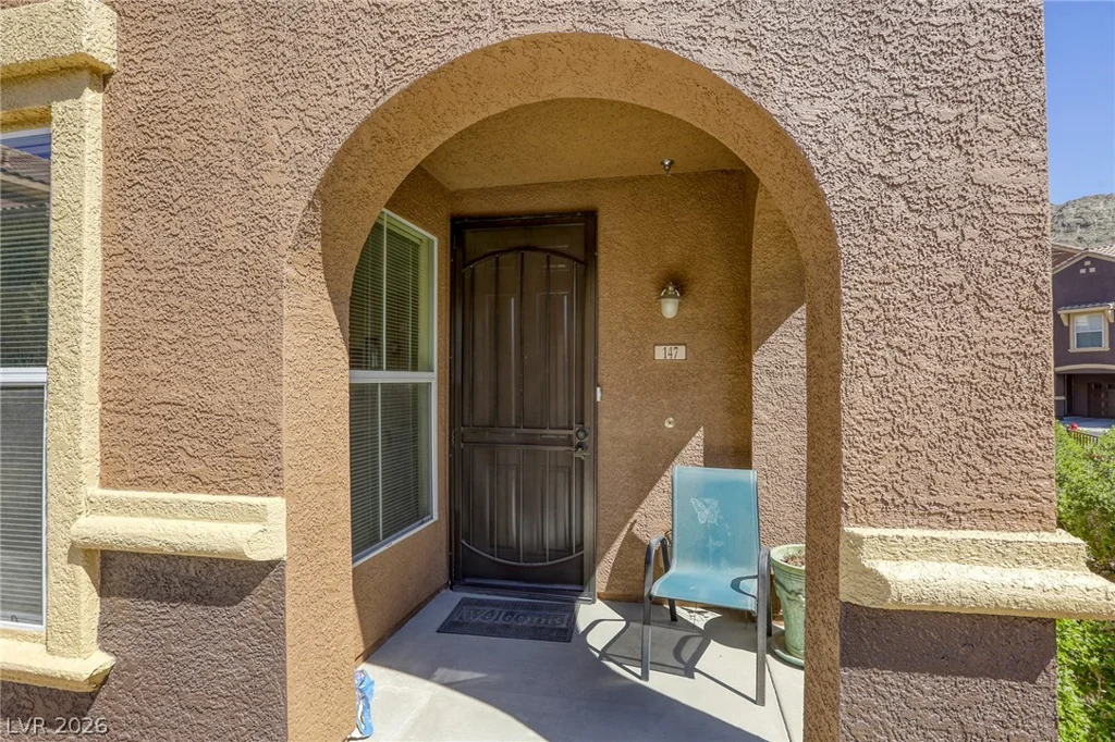 3975 Hualapai, Las Vegas, NV 89129
