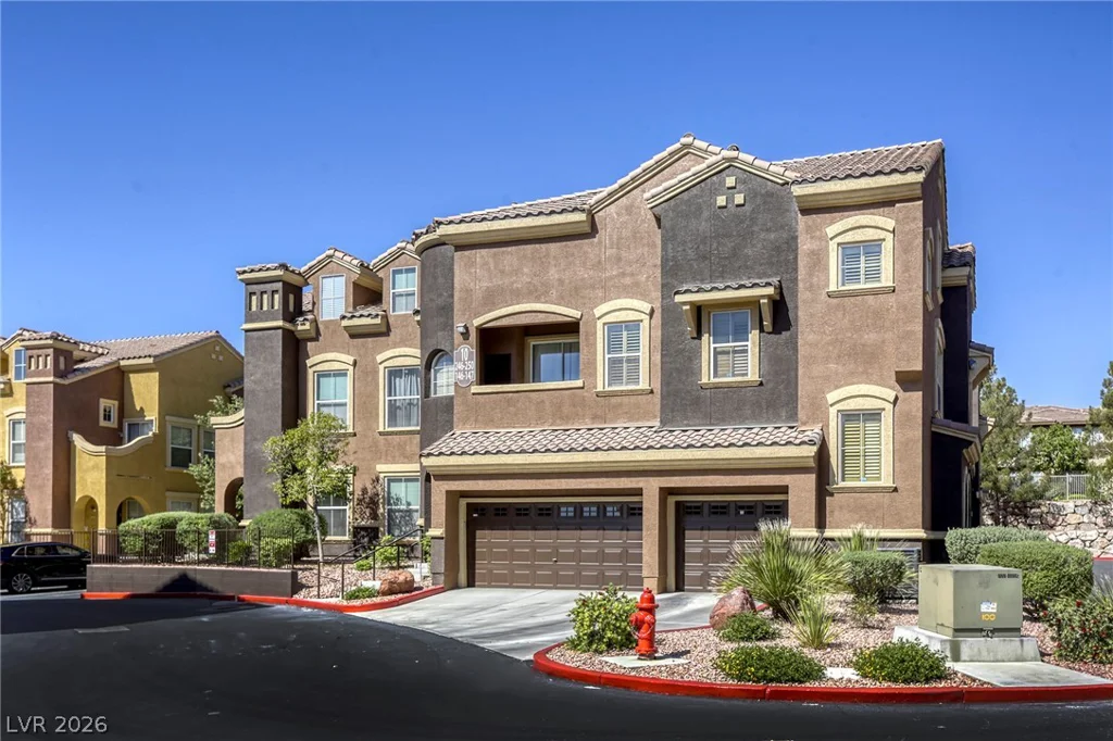 3975 Hualapai, Las Vegas, NV 89129