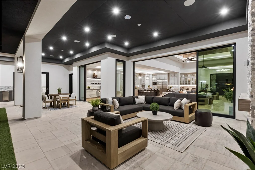 641 Patti Ann Woods, Henderson, NV 89002