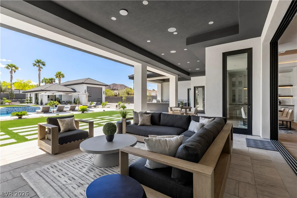 641 Patti Ann Woods, Henderson, NV 89002