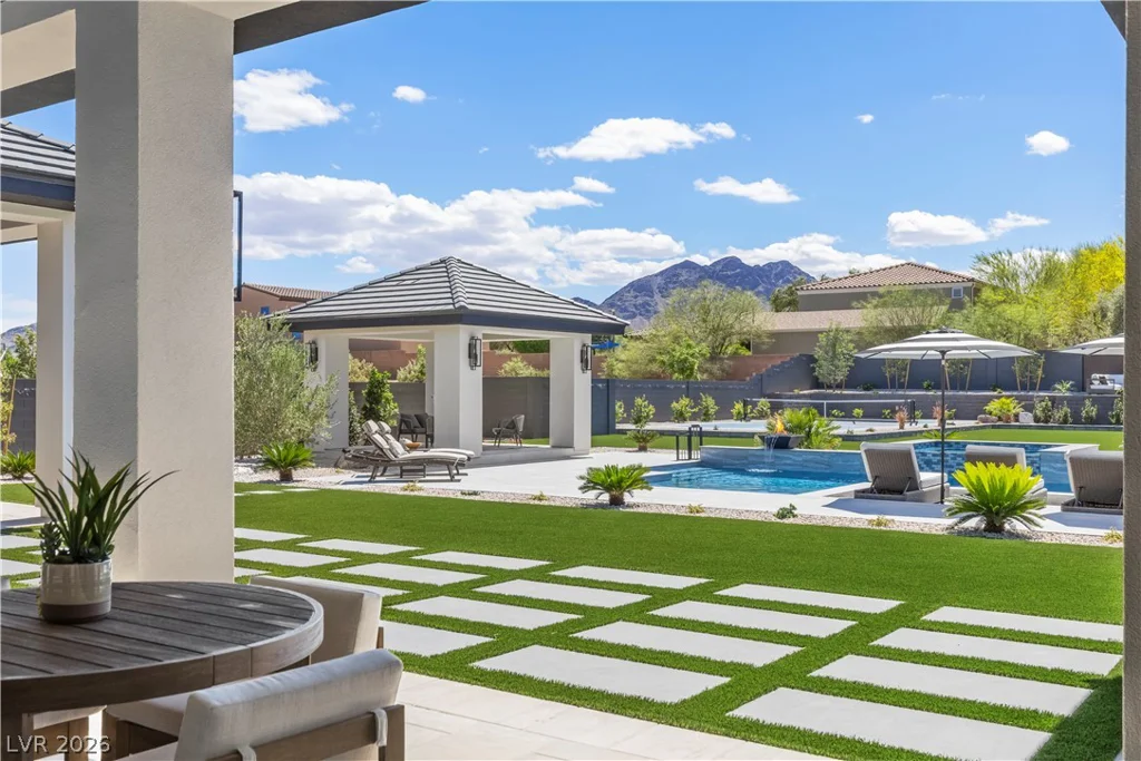 641 Patti Ann Woods, Henderson, NV 89002