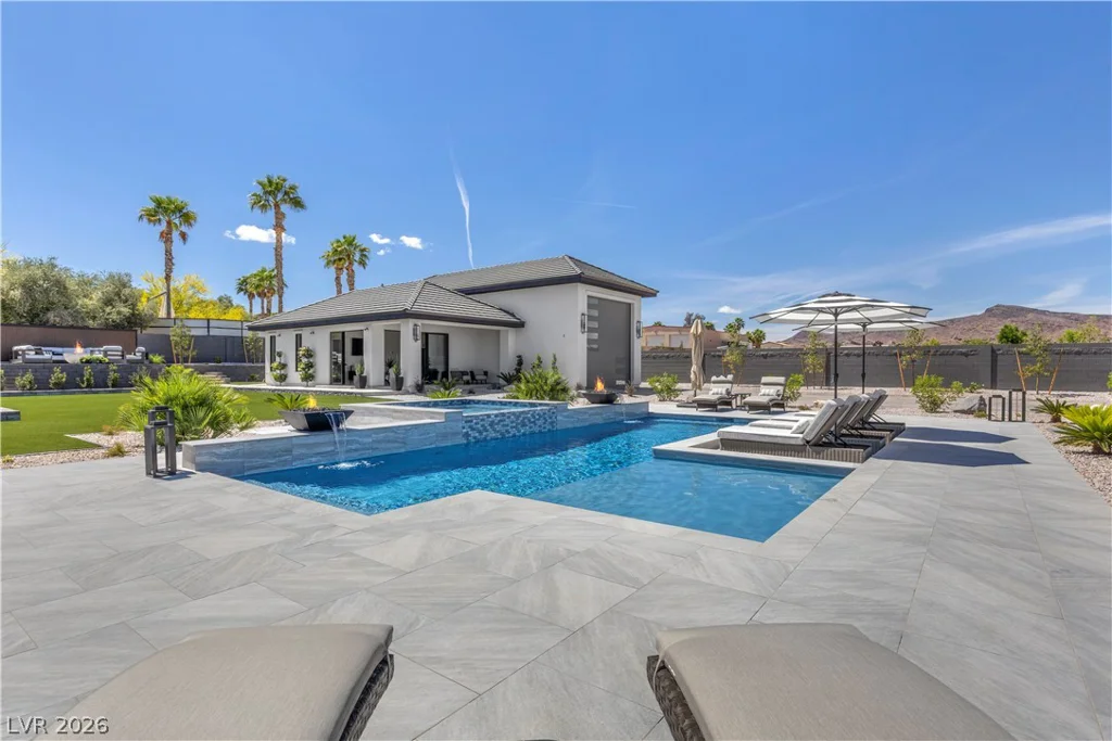 641 Patti Ann Woods, Henderson, NV 89002