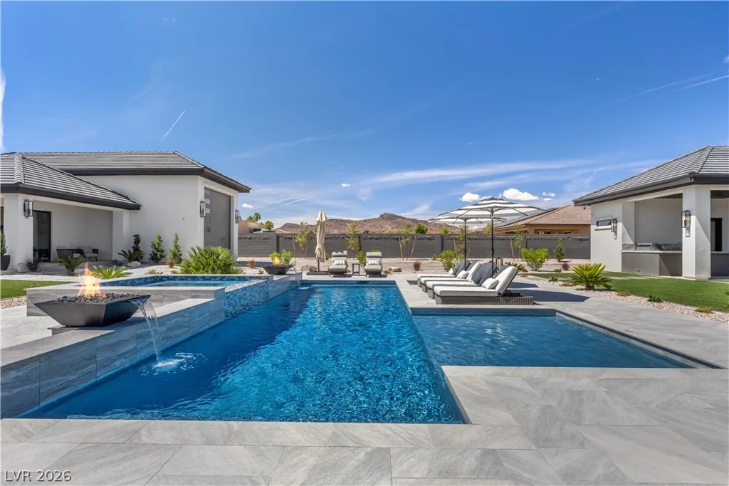 641 Patti Ann Woods, Henderson, NV 89002