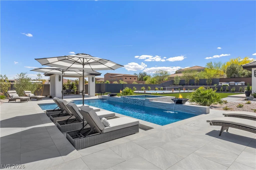641 Patti Ann Woods, Henderson, NV 89002