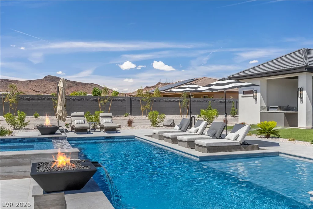 641 Patti Ann Woods, Henderson, NV 89002