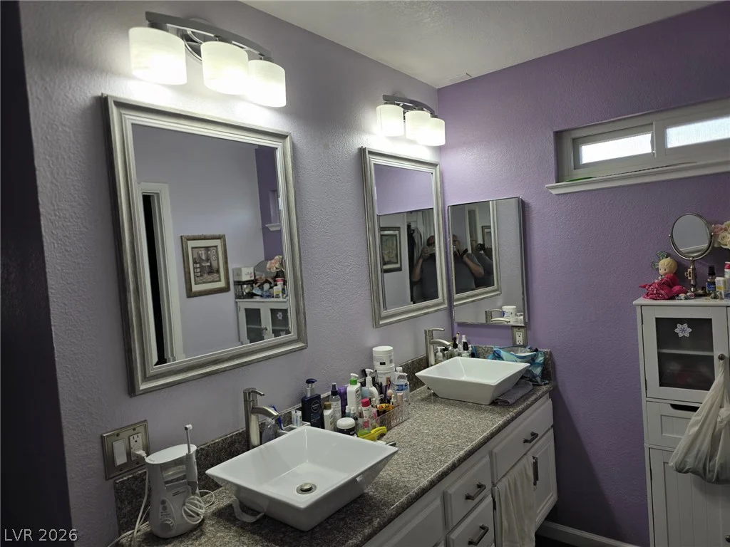 7000 Carrondale, Las Vegas, NV 89128