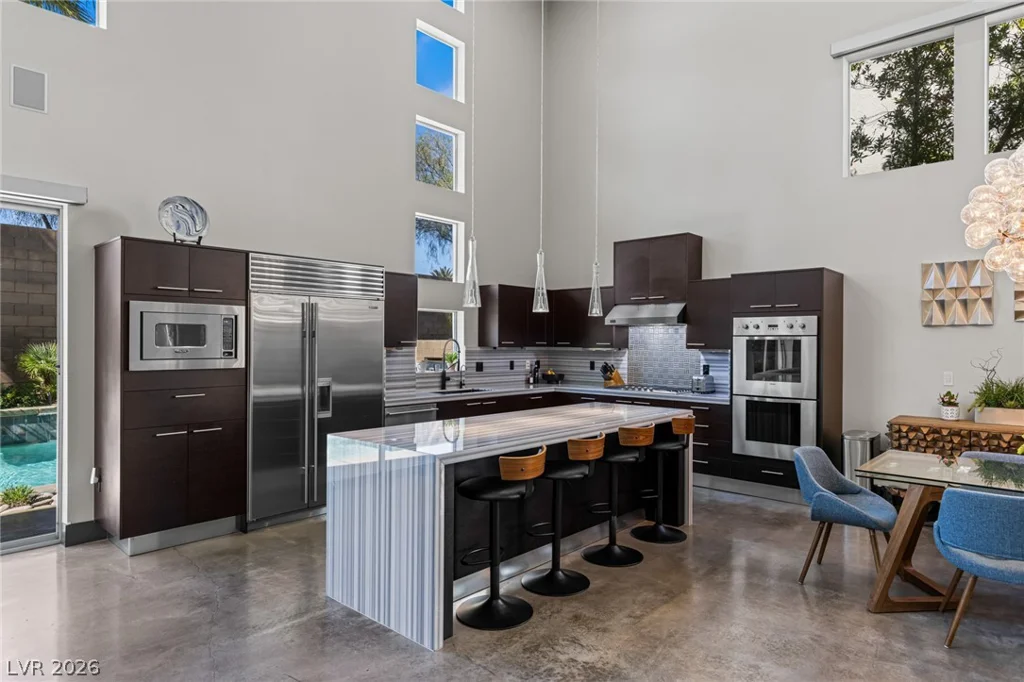 1425 Canyon Ledge, Las Vegas, NV 89117