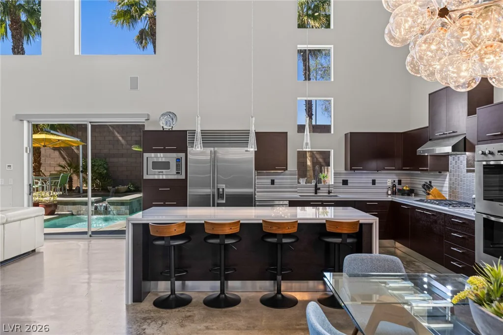 1425 Canyon Ledge, Las Vegas, NV 89117