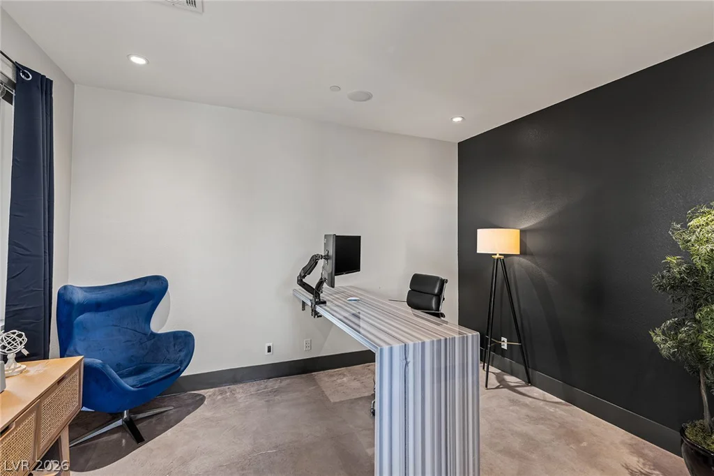 1425 Canyon Ledge, Las Vegas, NV 89117