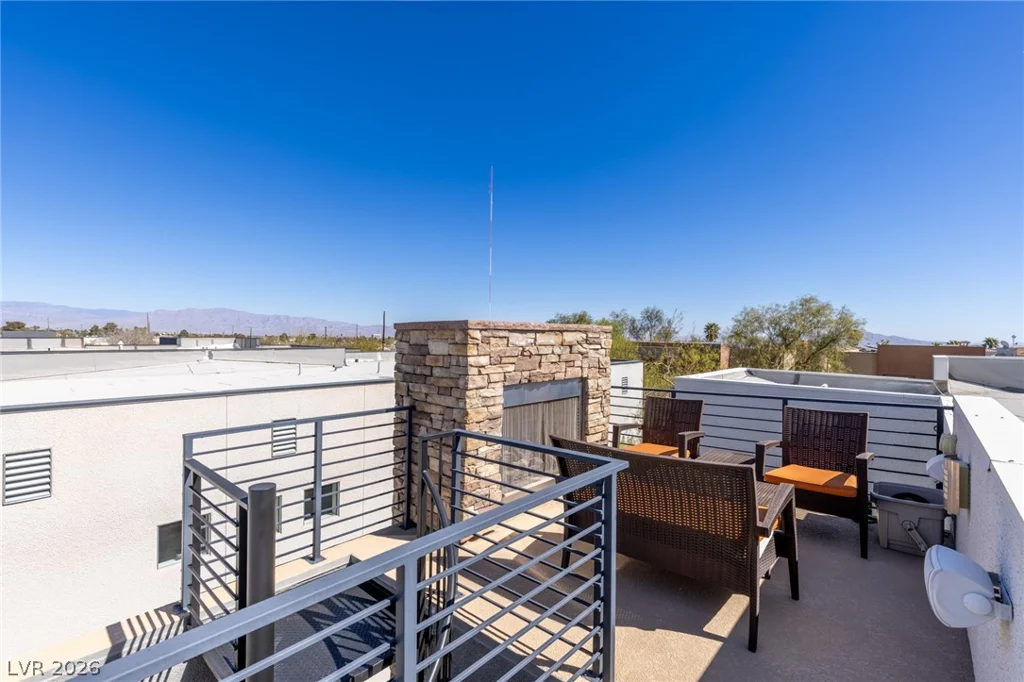 1425 Canyon Ledge, Las Vegas, NV 89117