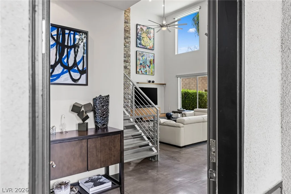 1425 Canyon Ledge, Las Vegas, NV 89117