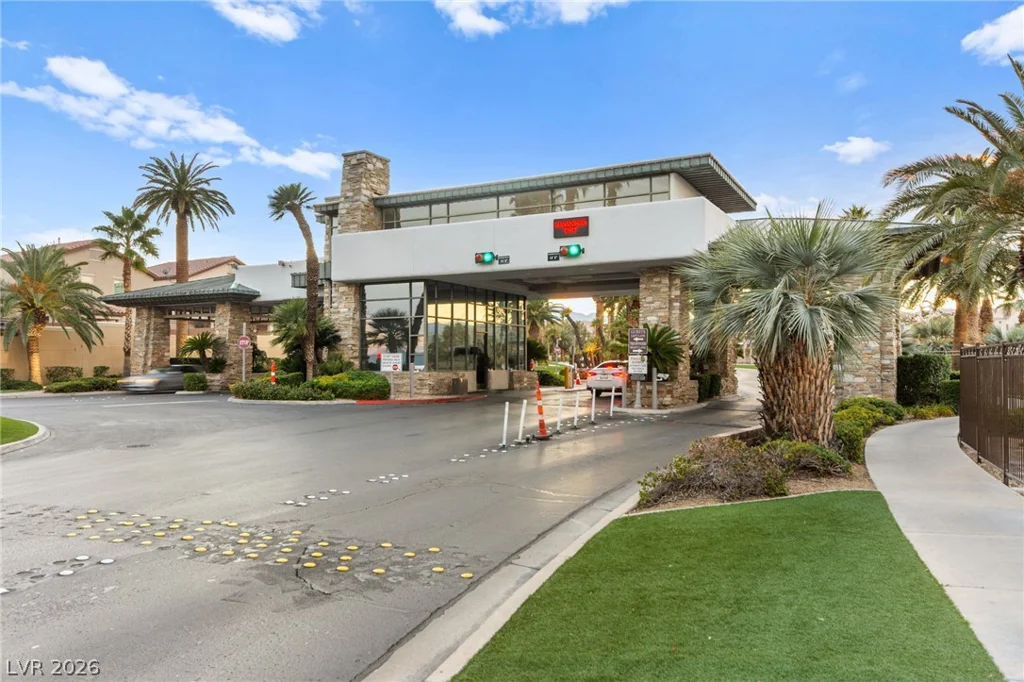 165 Honors Course, Las Vegas, NV 89148