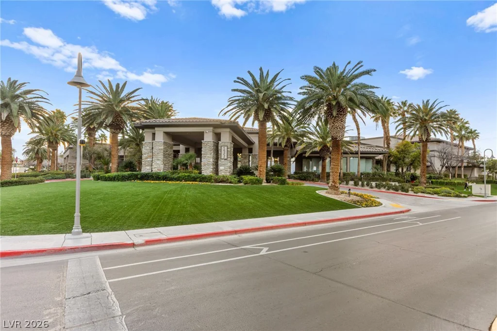 165 Honors Course, Las Vegas, NV 89148