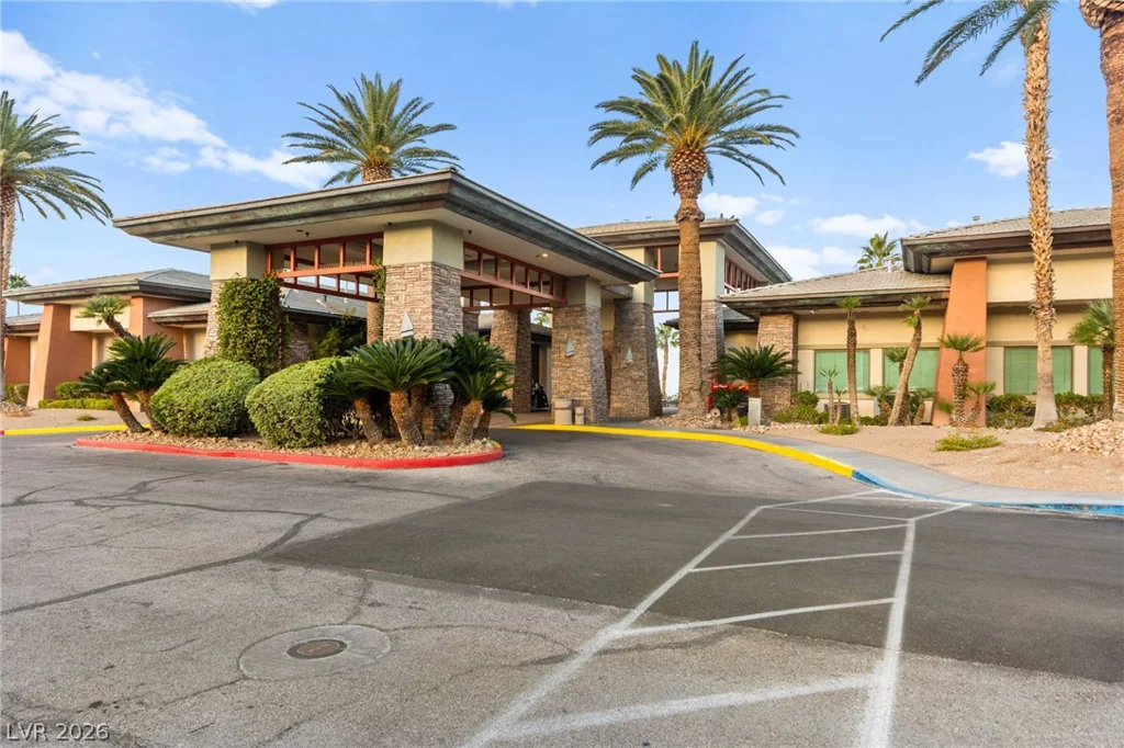 165 Honors Course, Las Vegas, NV 89148