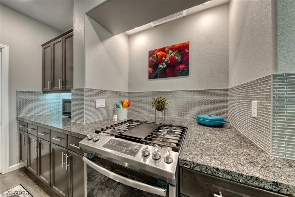 11210 Formosa Springs, Las Vegas, NV 89183