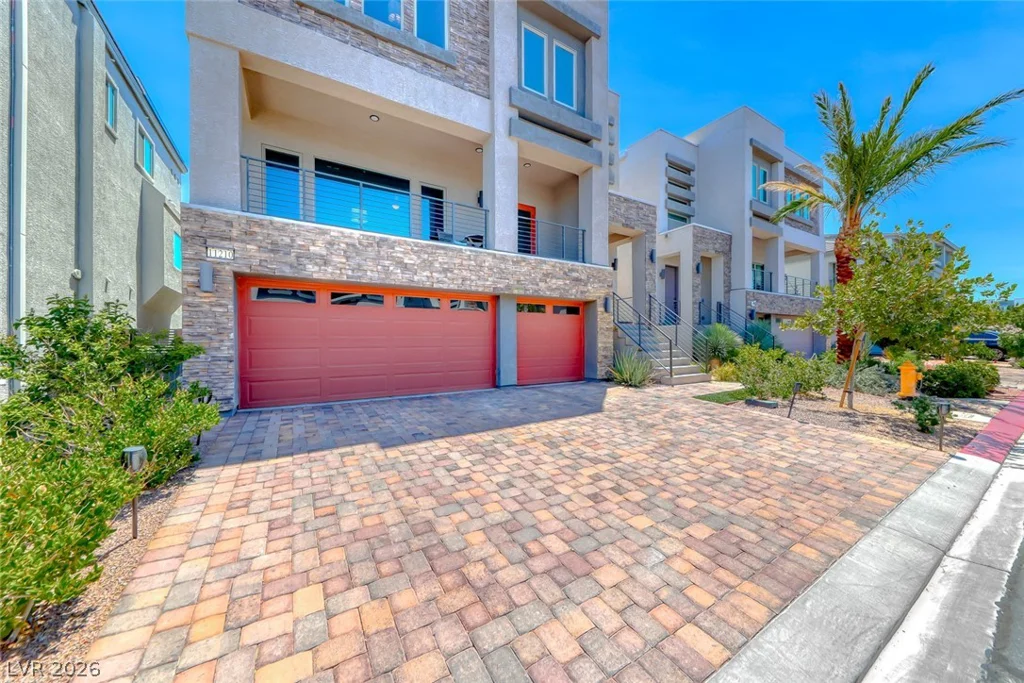 11210 Formosa Springs, Las Vegas, NV 89183