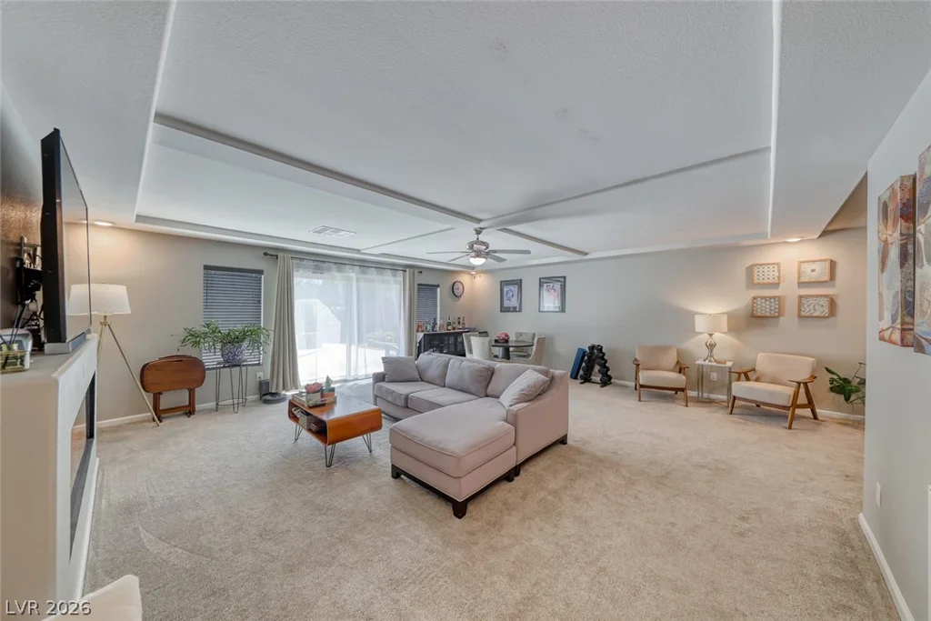 11210 Formosa Springs, Las Vegas, NV 89183