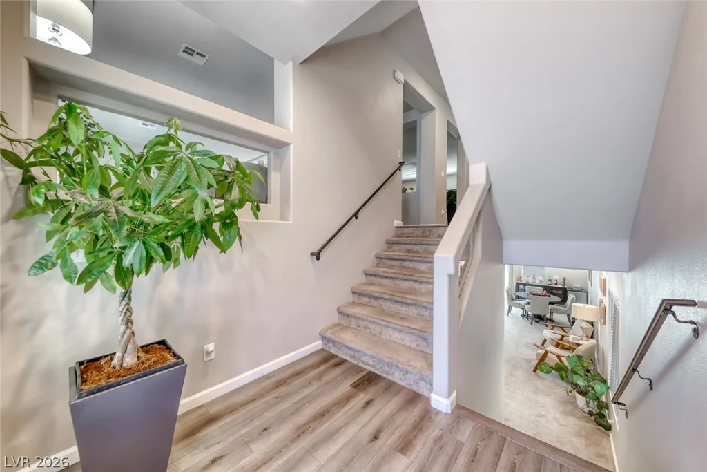 11210 Formosa Springs, Las Vegas, NV 89183