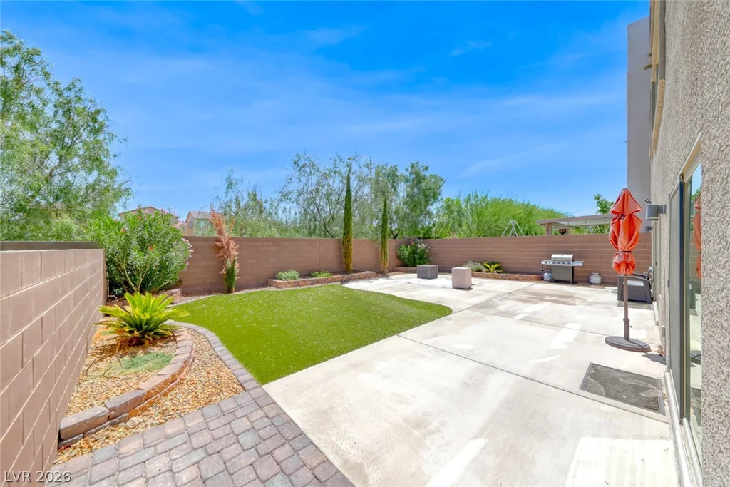 11210 Formosa Springs, Las Vegas, NV 89183