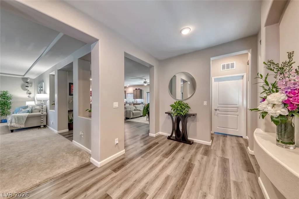 11210 Formosa Springs, Las Vegas, NV 89183