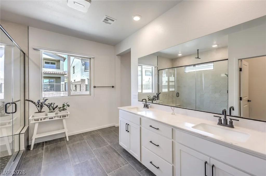 175 Medianoche, Las Vegas, NV 89138