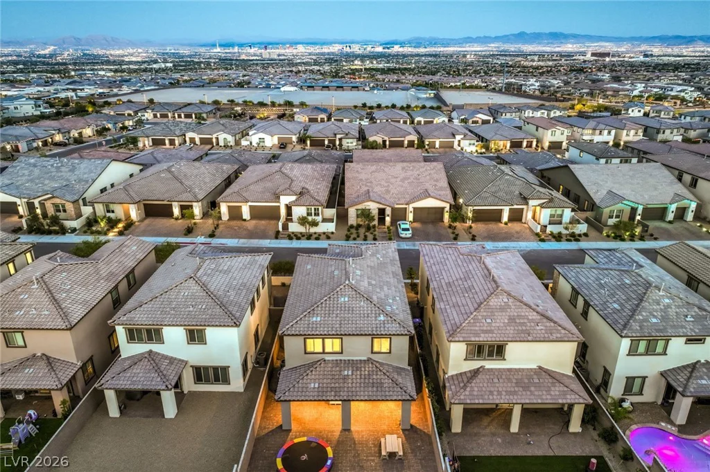 175 Medianoche, Las Vegas, NV 89138
