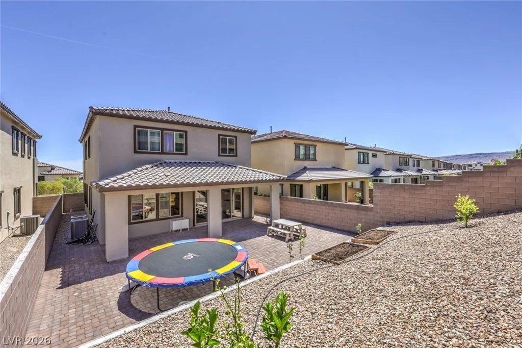 175 Medianoche, Las Vegas, NV 89138