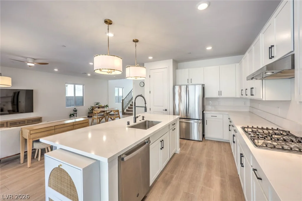 175 Medianoche, Las Vegas, NV 89138