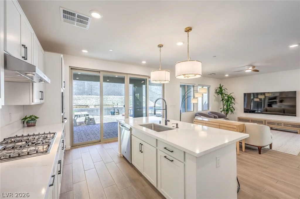 175 Medianoche, Las Vegas, NV 89138