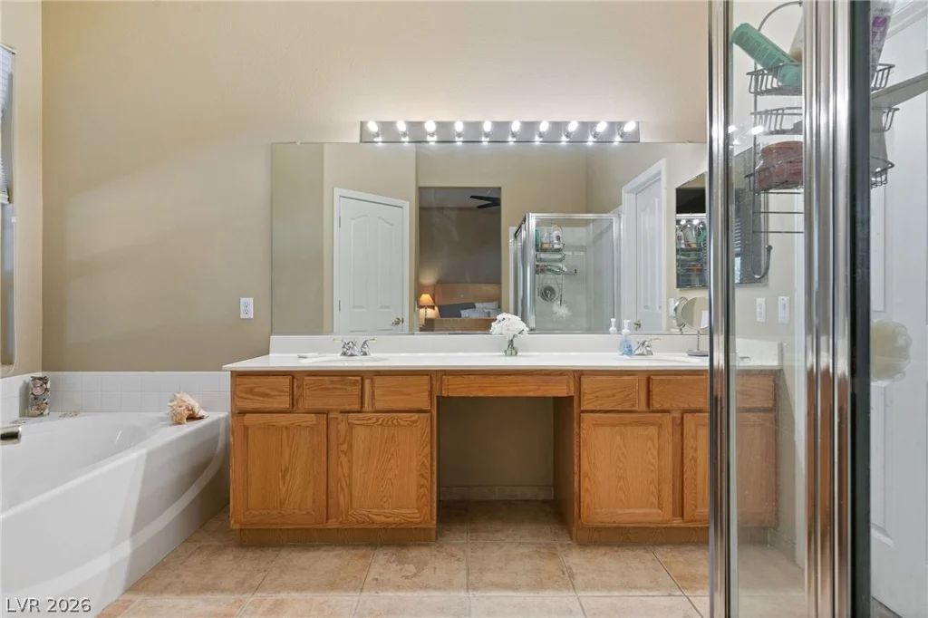 8754 Glennaire, Las Vegas, NV 89123