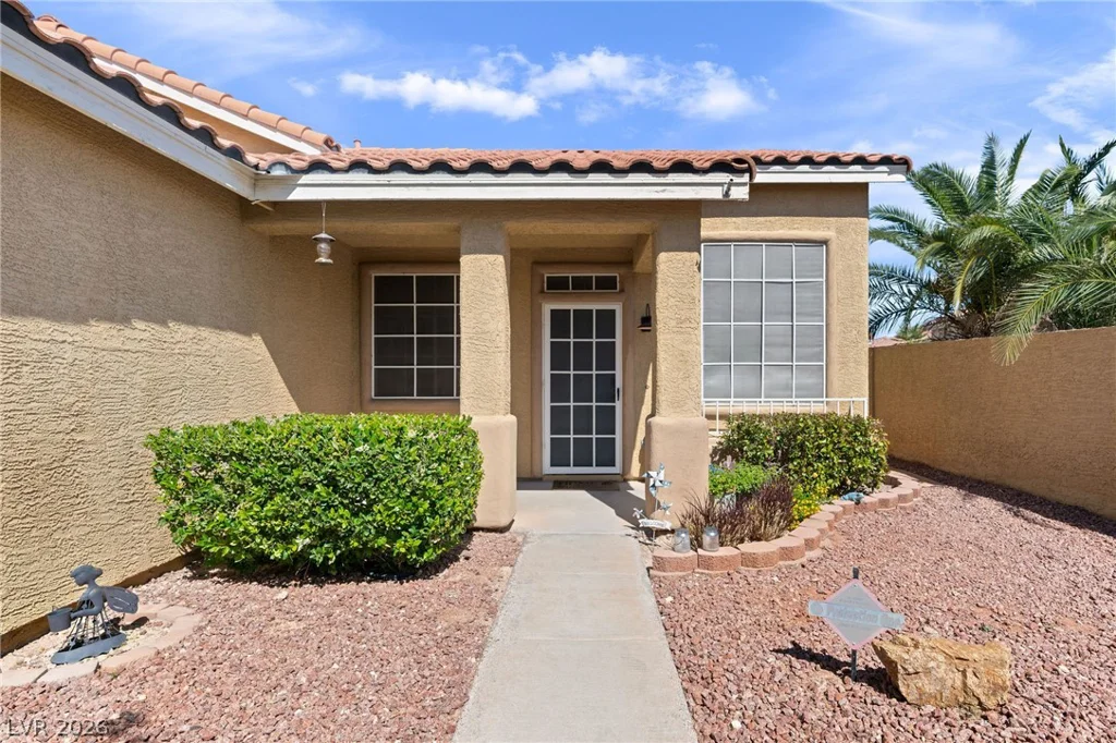 8754 Glennaire, Las Vegas, NV 89123