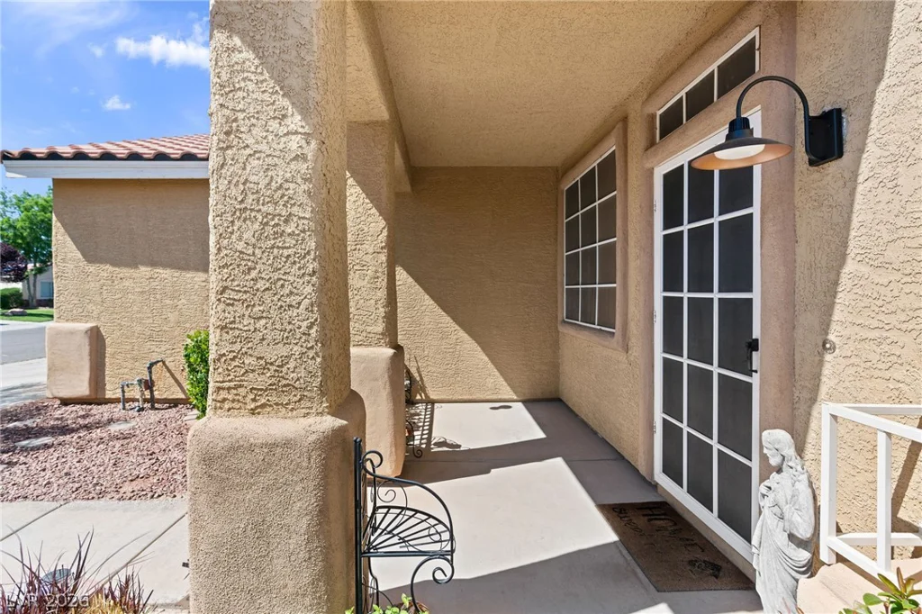 8754 Glennaire, Las Vegas, NV 89123