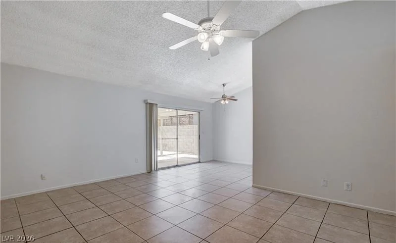 6329 Copperfield, Las Vegas, NV 89108