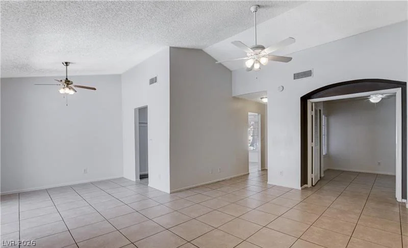 6329 Copperfield, Las Vegas, NV 89108