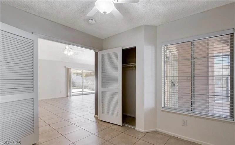 6329 Copperfield, Las Vegas, NV 89108