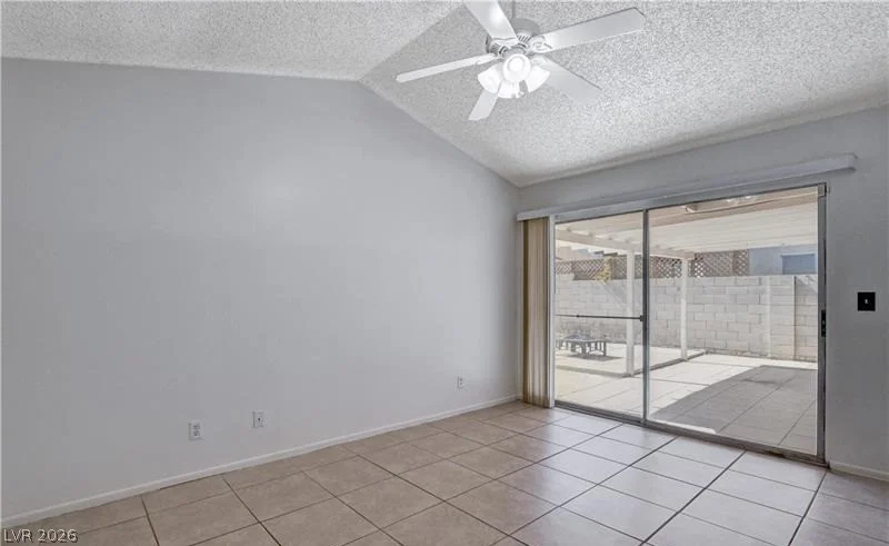 6329 Copperfield, Las Vegas, NV 89108