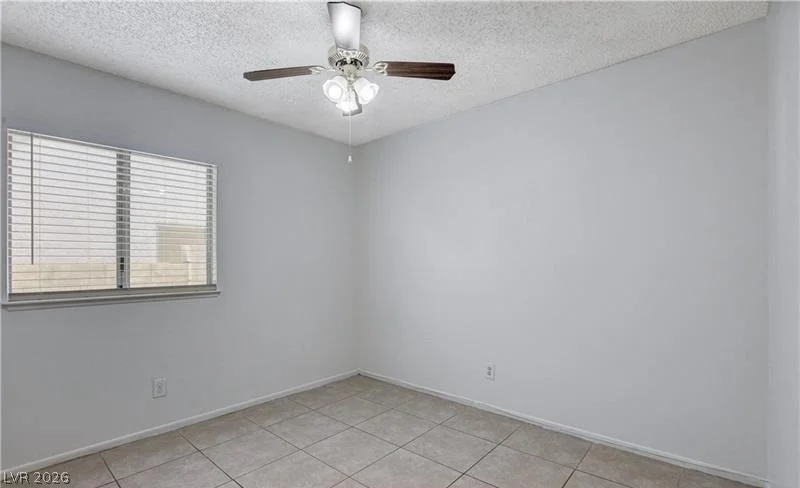 6329 Copperfield, Las Vegas, NV 89108