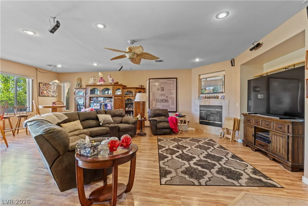 874 Ashford, Henderson, NV 89015