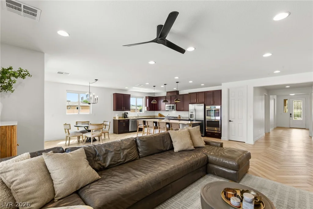 4878 Al Carrison, Las Vegas, NV 89149