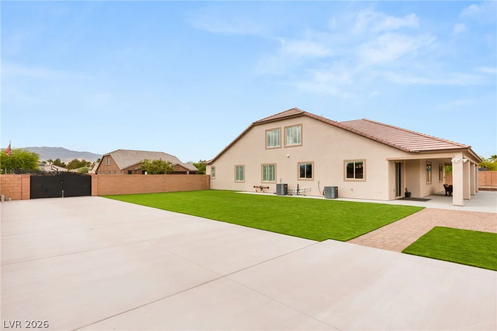 4878 Al Carrison, Las Vegas, NV 89149