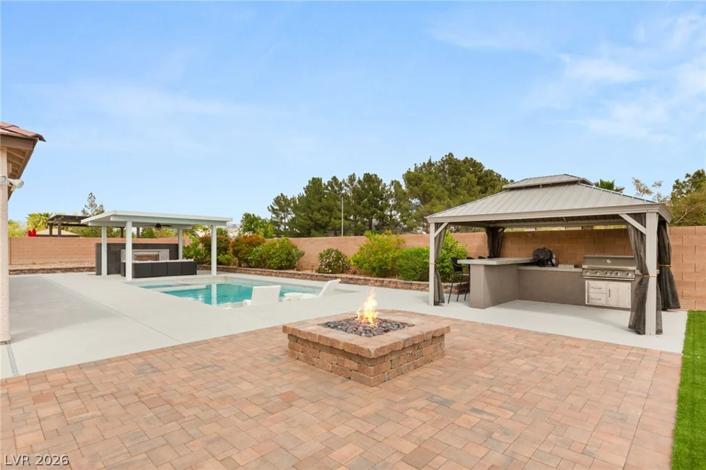 4878 Al Carrison, Las Vegas, NV 89149