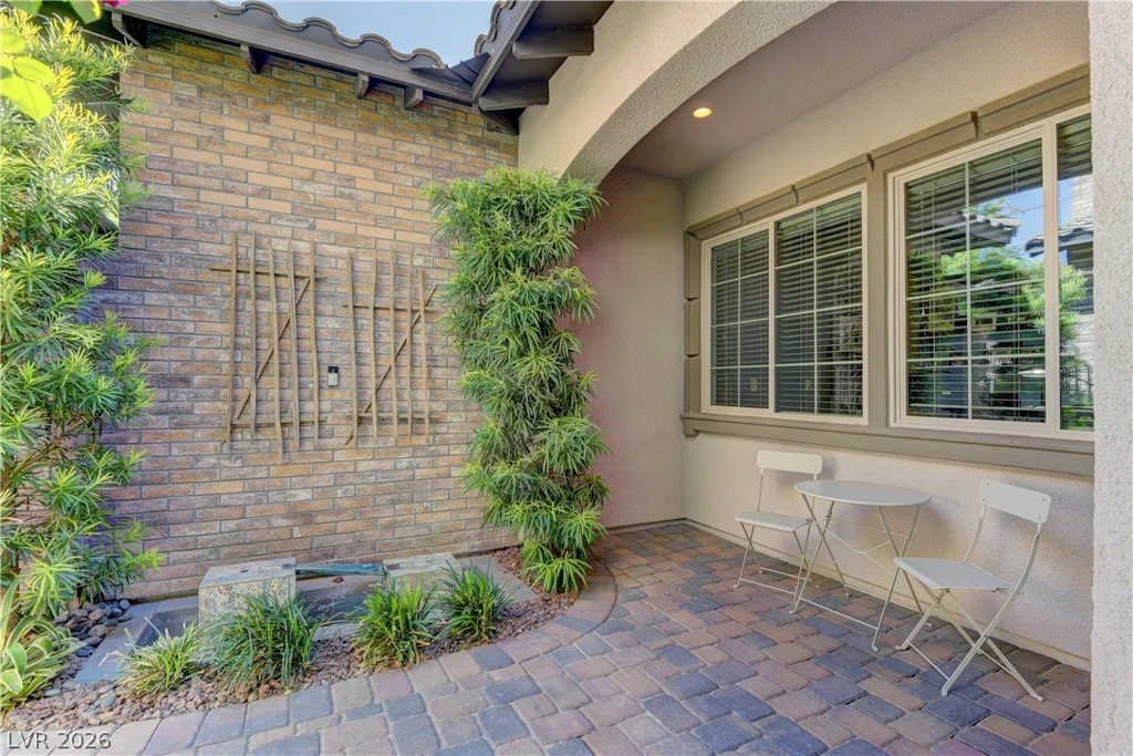 355 Nola, Las Vegas, NV 89138