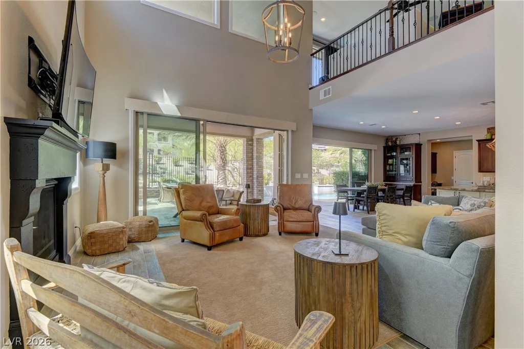 355 Nola, Las Vegas, NV 89138